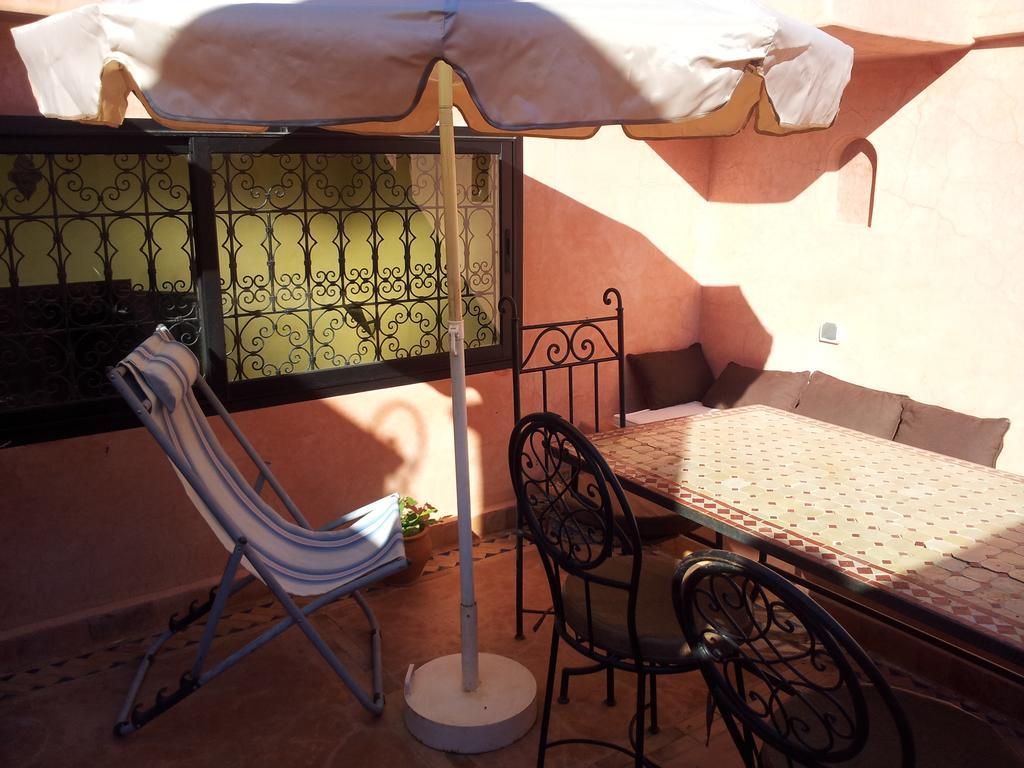 Riad Les Portes De La Medina Marrakesh Esterno foto